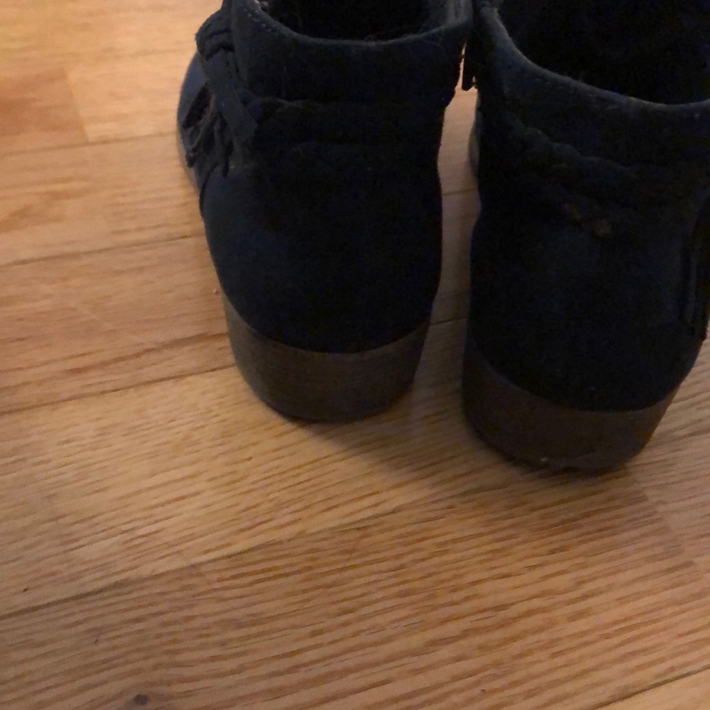 Booties - Picture 4 of 4
